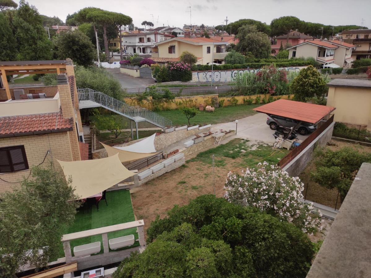Villa Giuliana Stanze Con Bagno Interno In Villa A 350 Mt Spiaggia Libera Lido Delle Sirene Анціо Екстер'єр фото